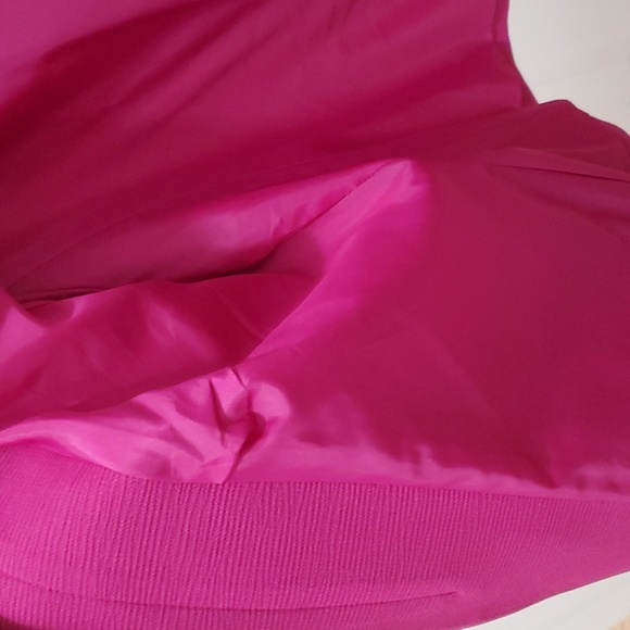 Fuchsia coat with zipper pockets - Picture 6 of 7